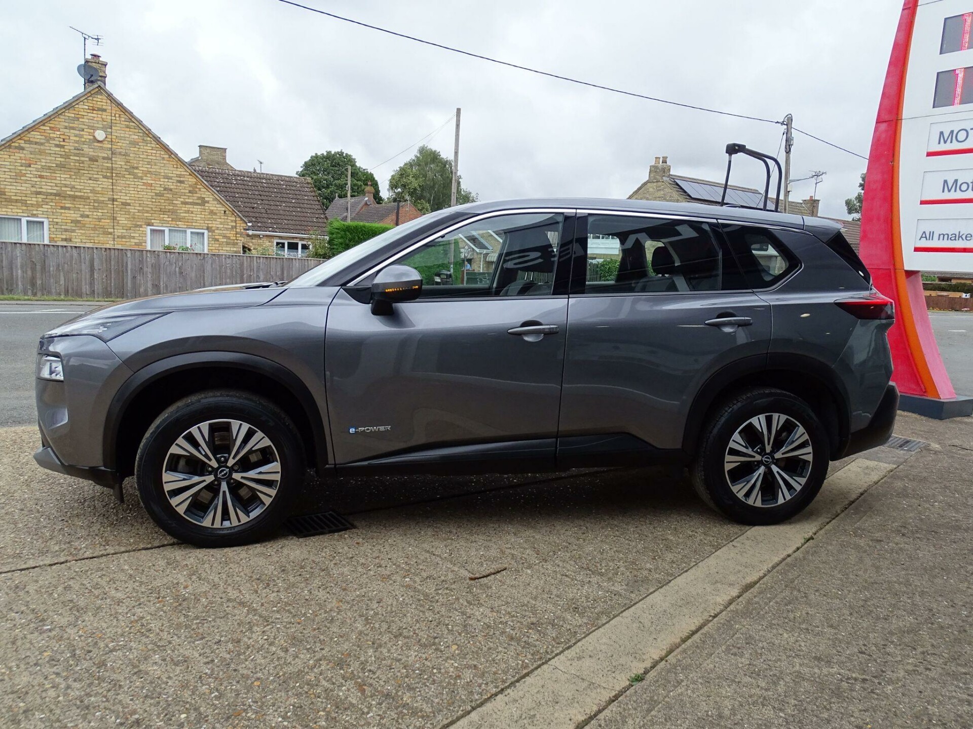 Nissan X Trail