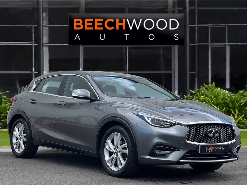 Infiniti Q30