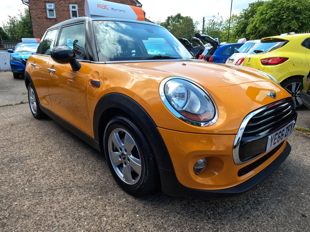 MINI Hatch