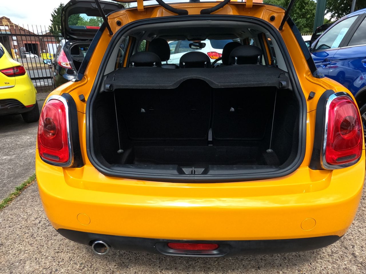MINI Hatch