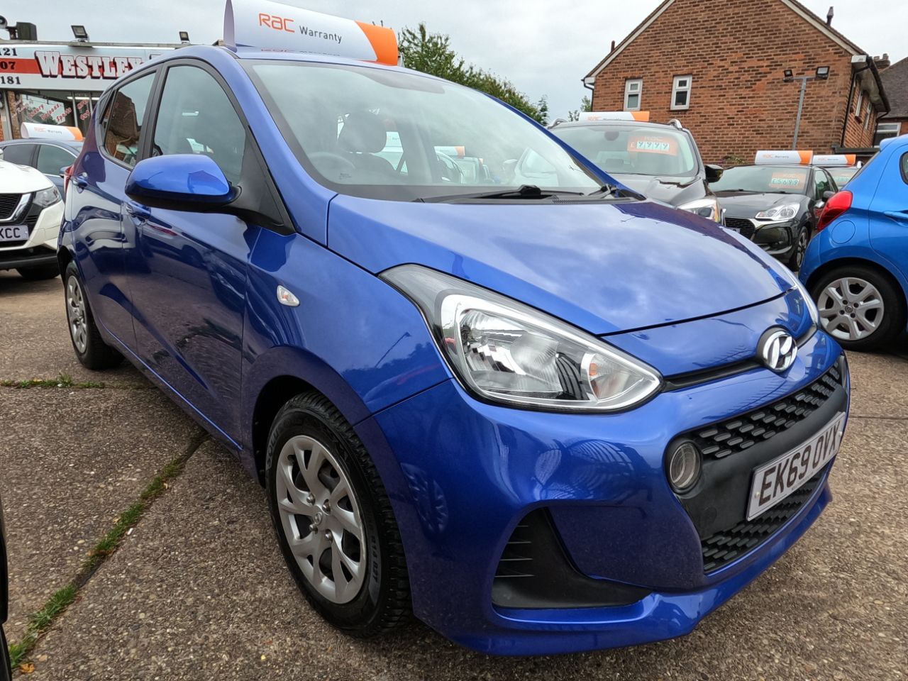 Hyundai i10