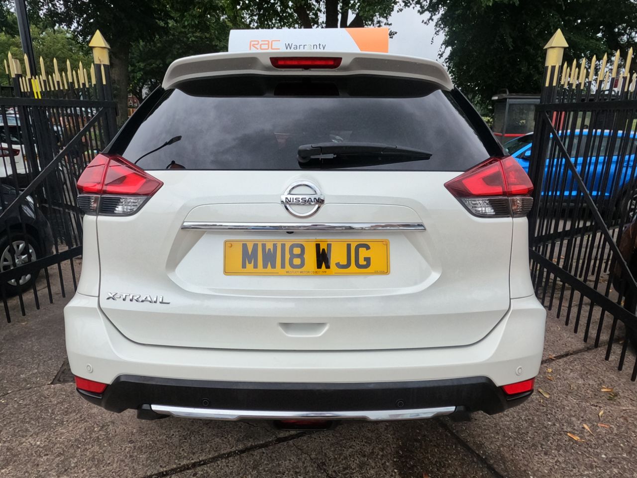 Nissan X Trail
