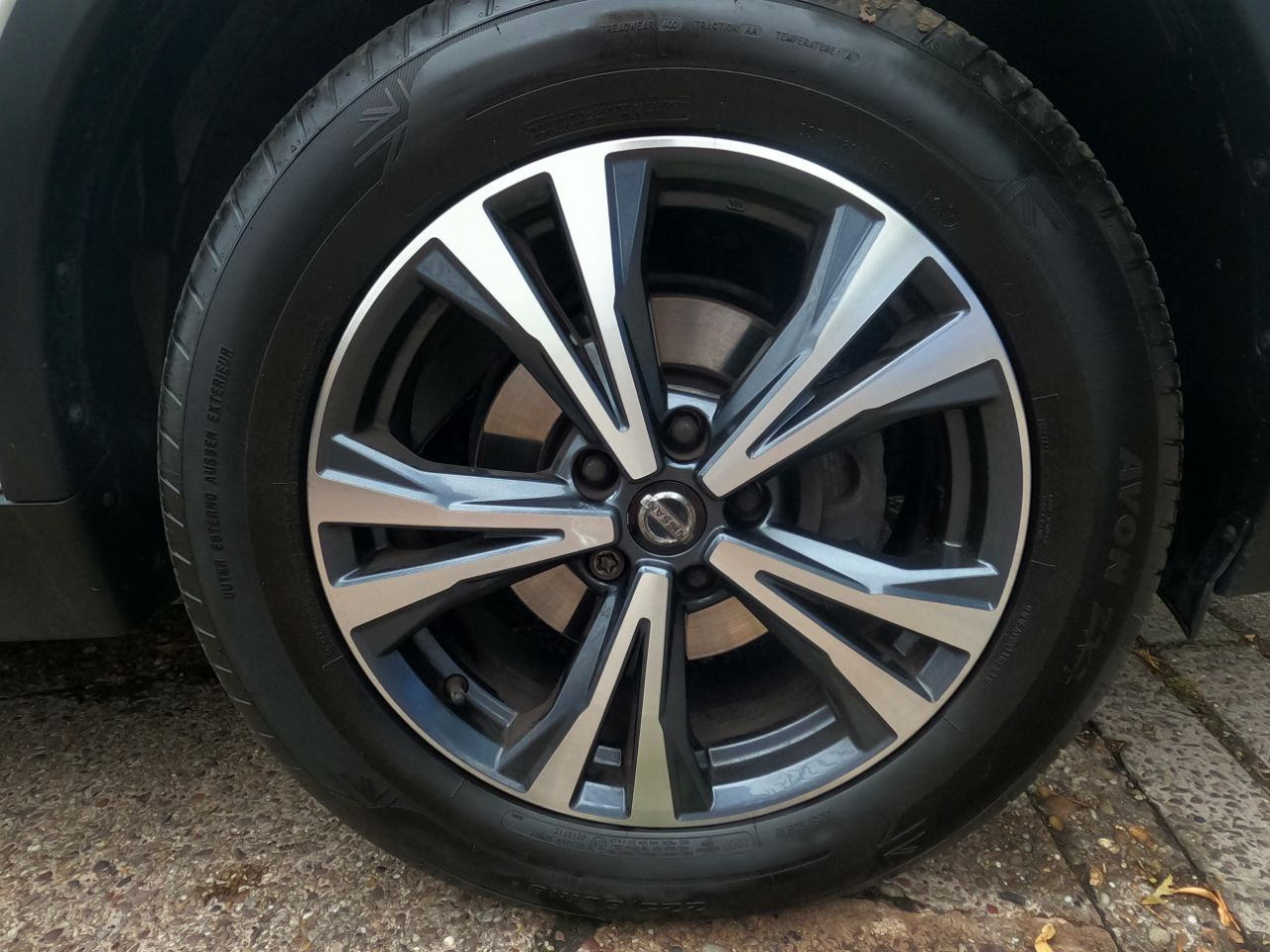 Nissan X Trail