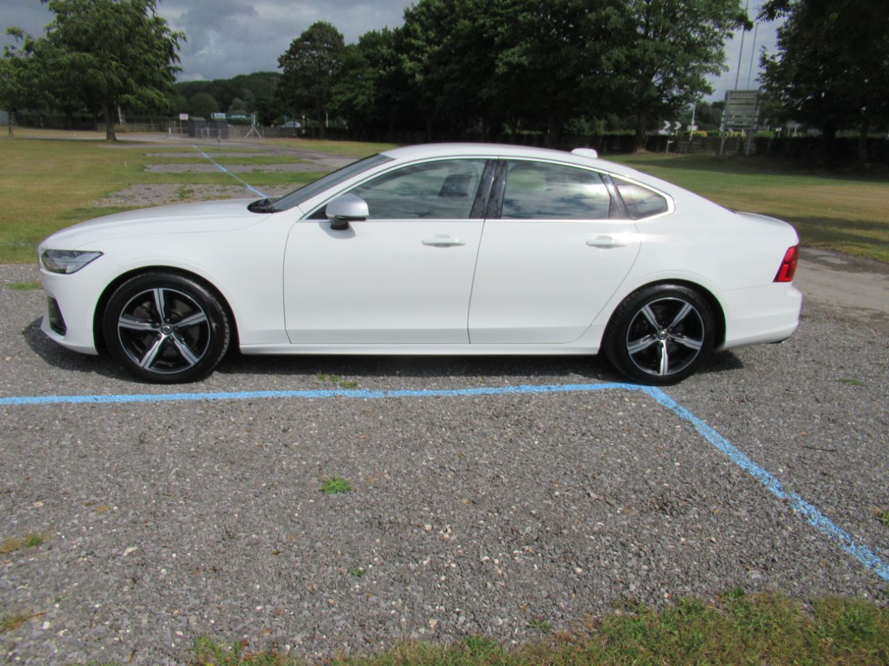 Volvo S90