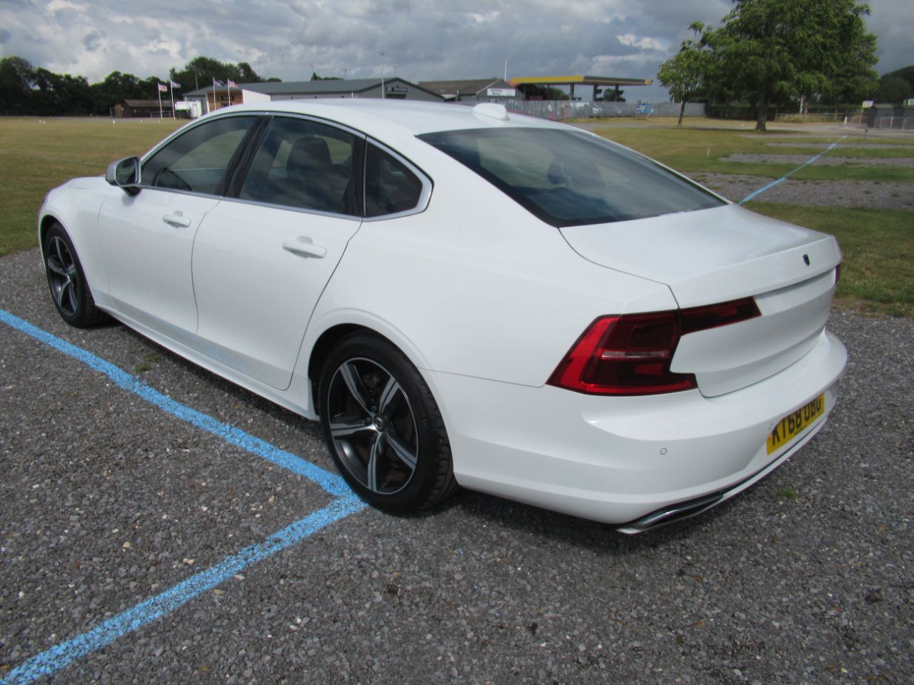 Volvo S90