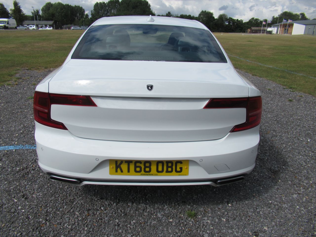 Volvo S90