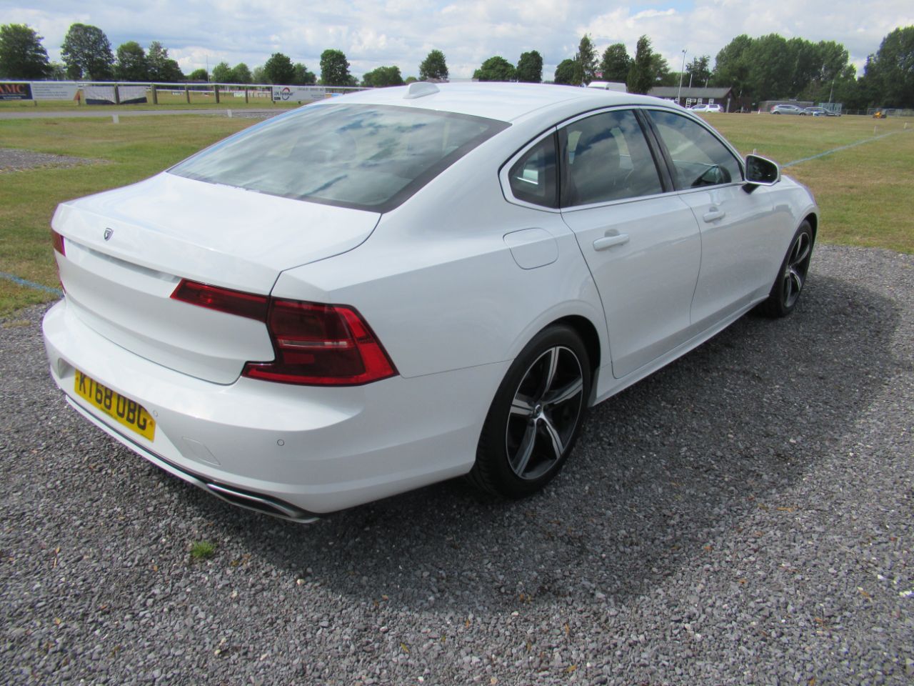 Volvo S90