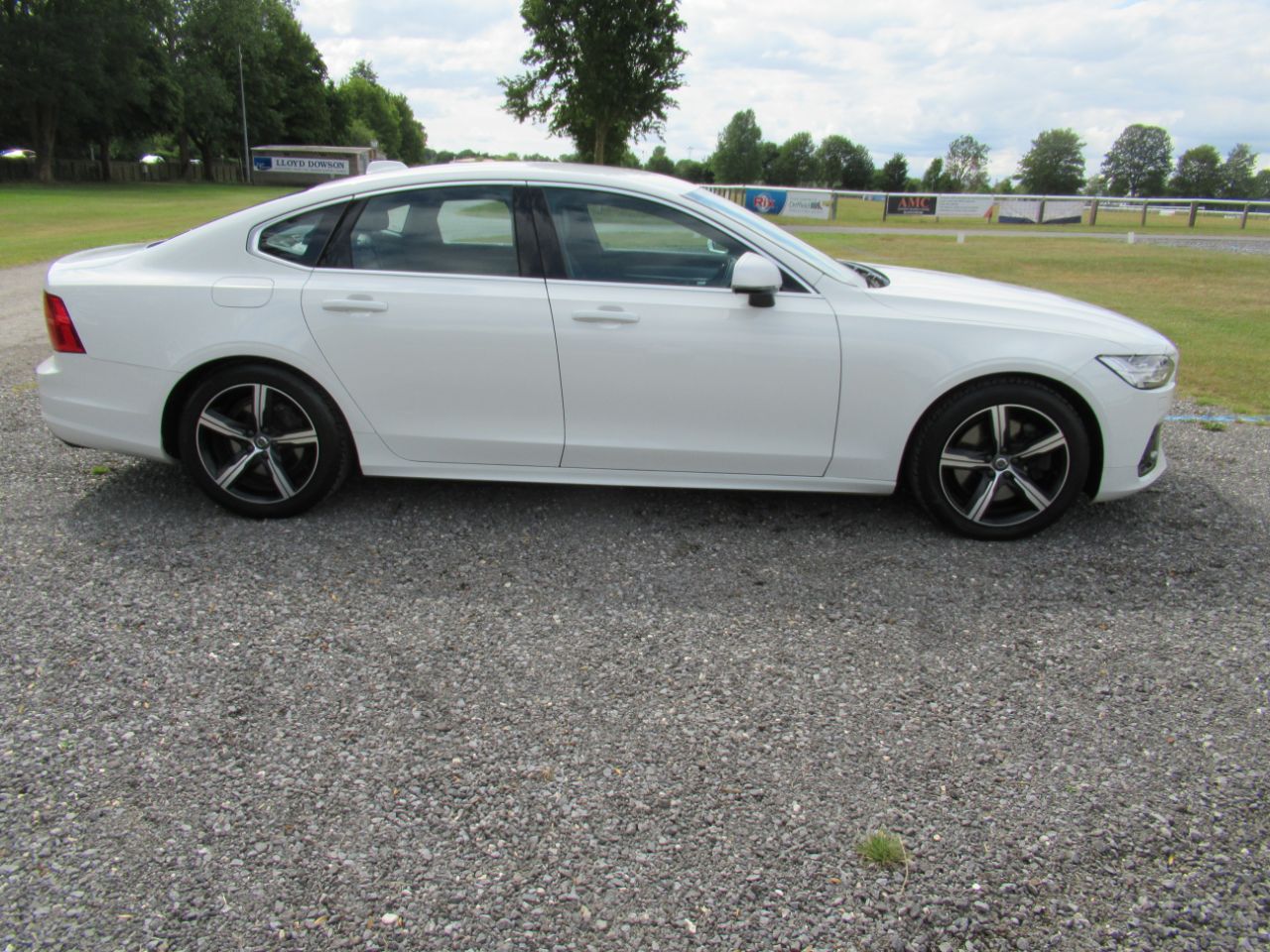 Volvo S90