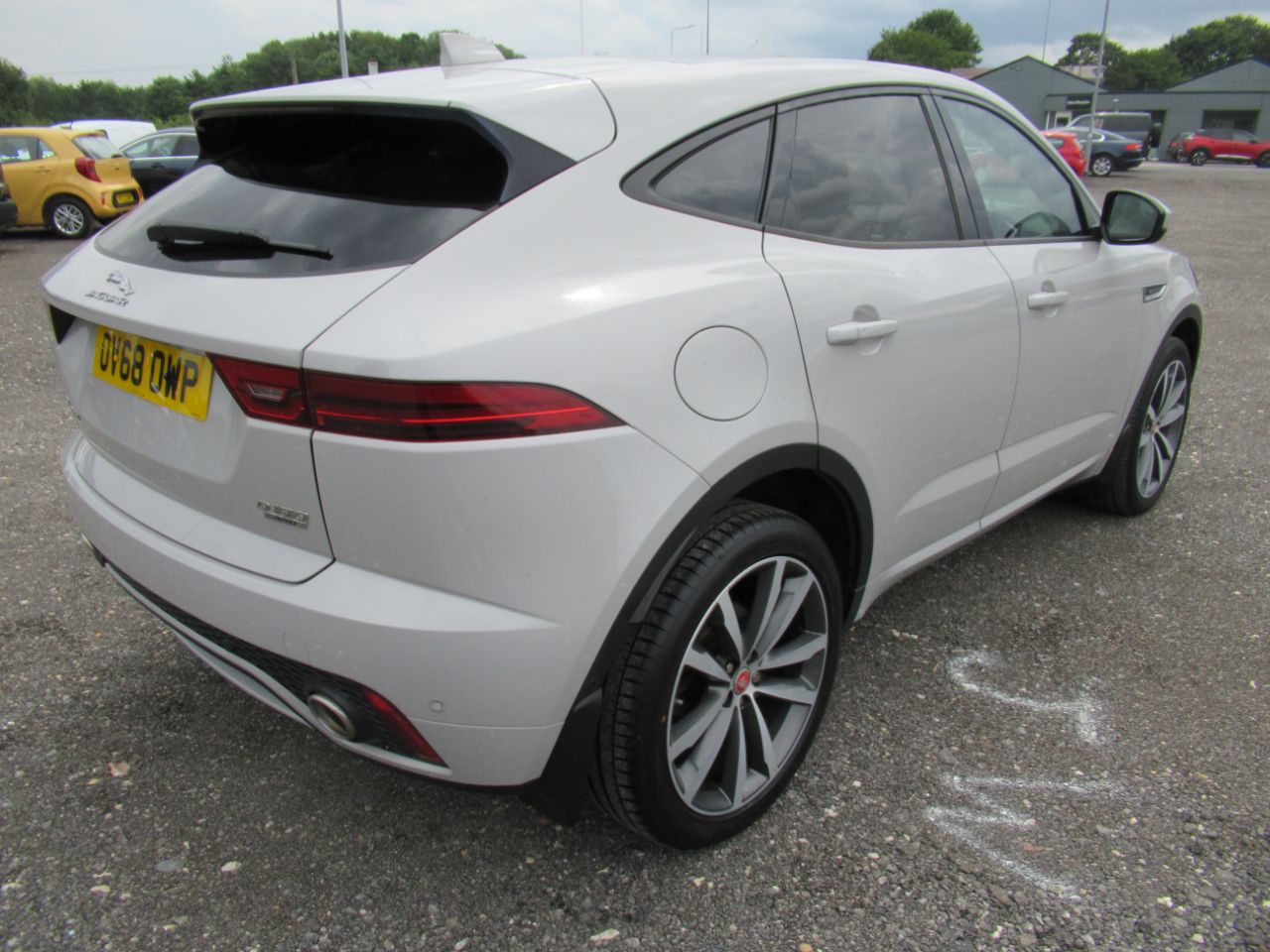Jaguar E Pace