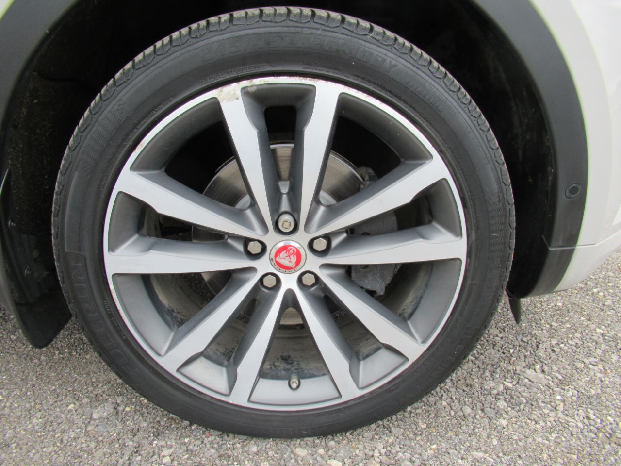 Jaguar E Pace