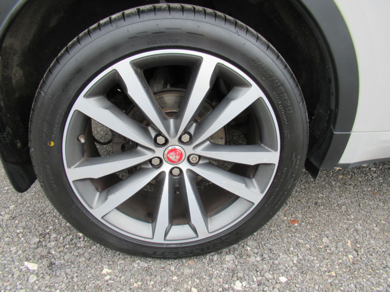 Jaguar E Pace