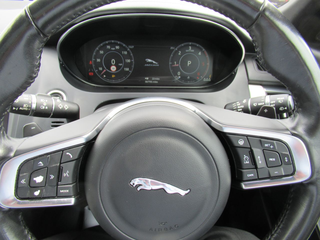 Jaguar E Pace