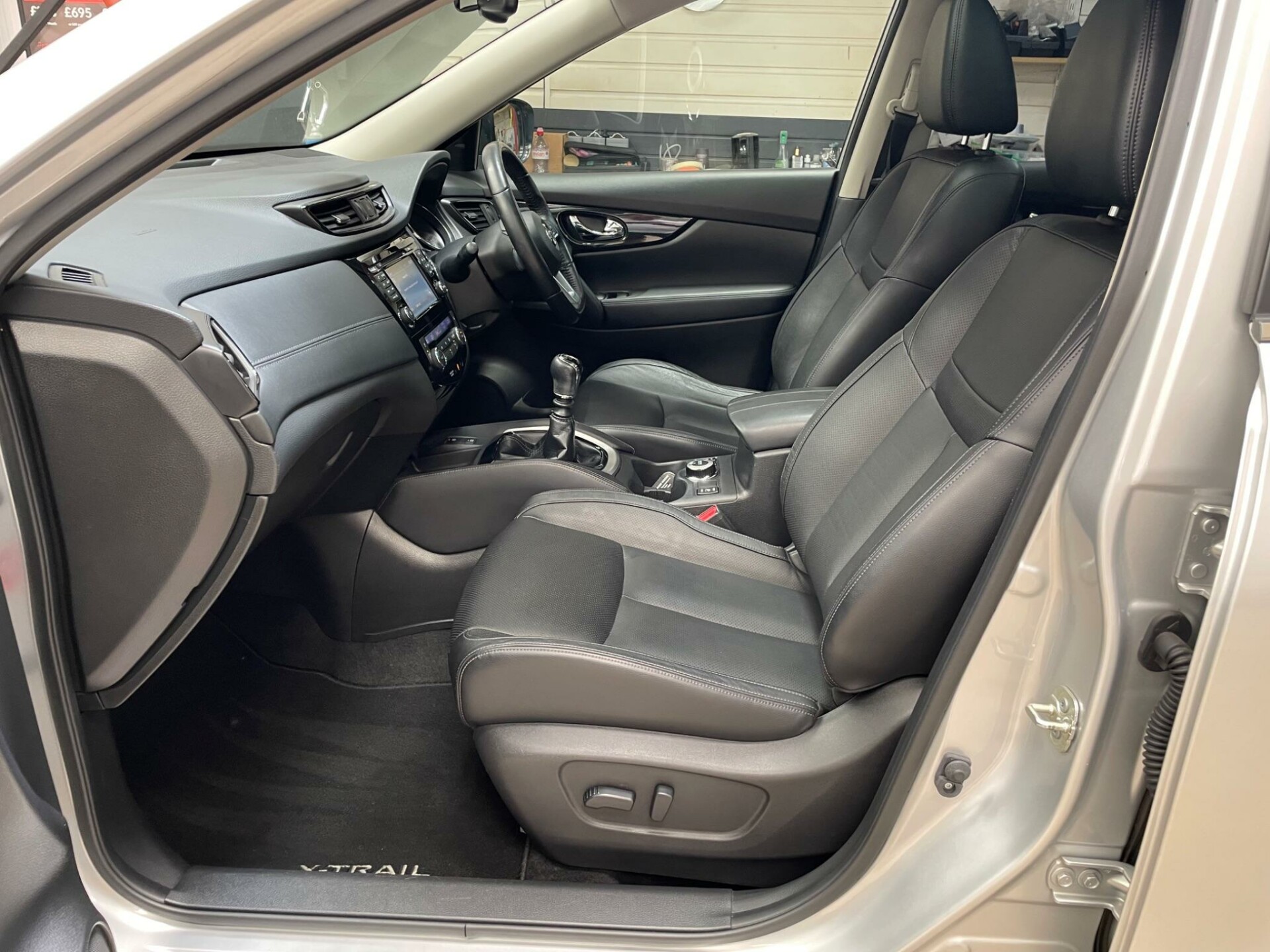 Nissan X Trail