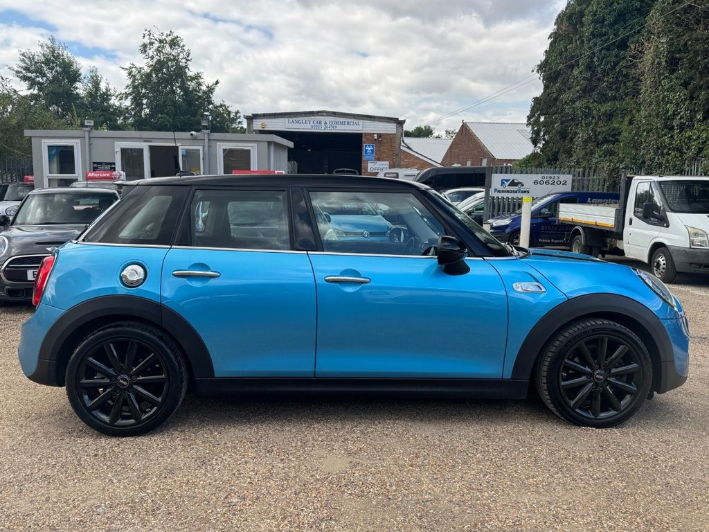 MINI Hatch