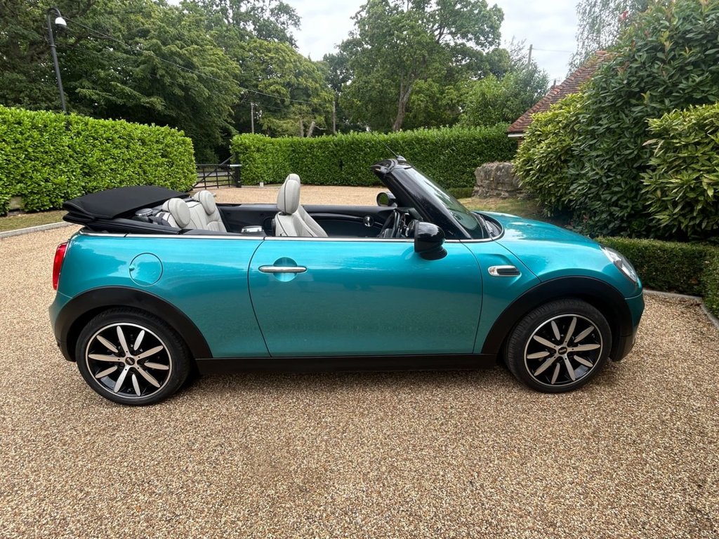 MINI Convertible