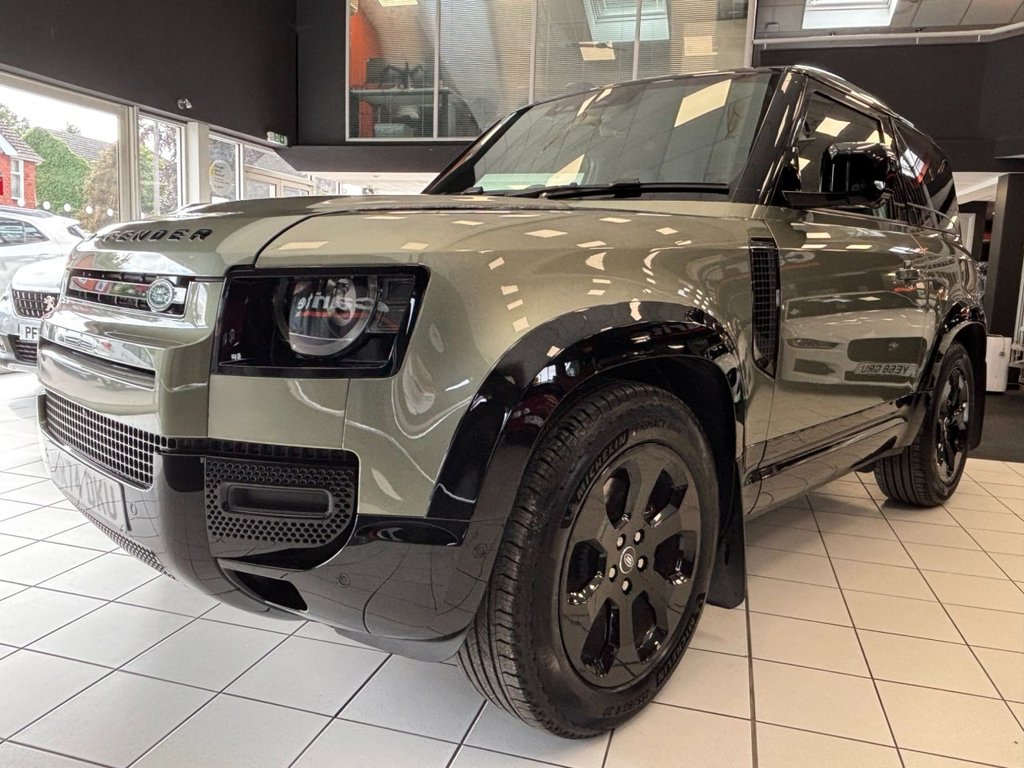Land Rover Defender