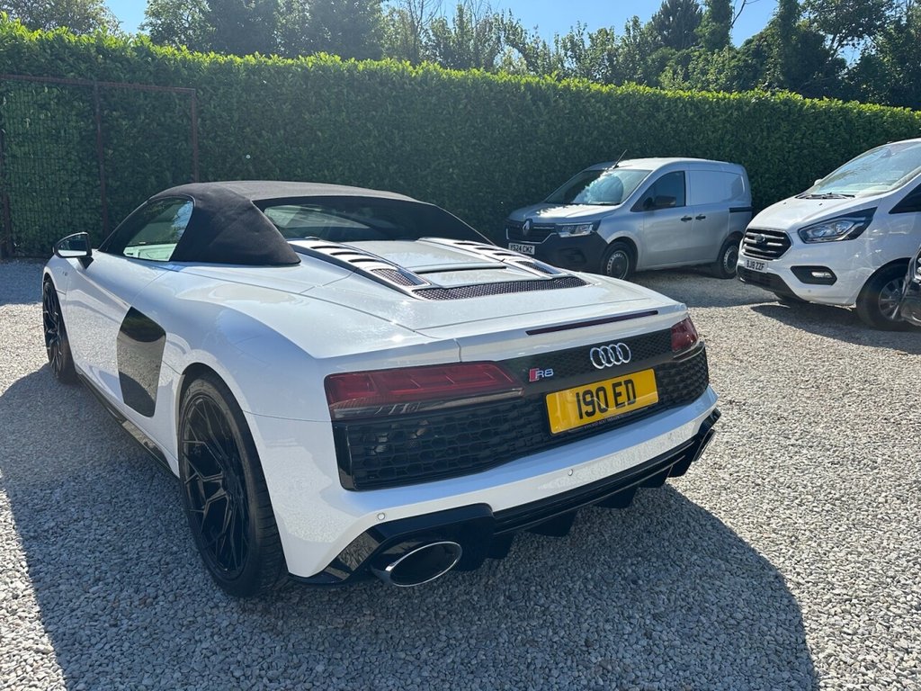 Audi R8