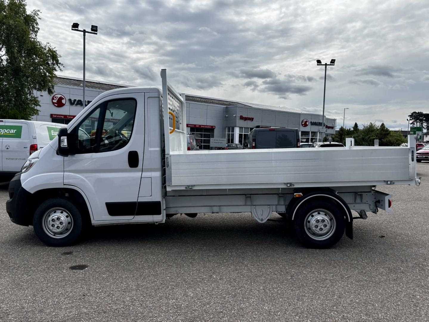 Vauxhall Movano