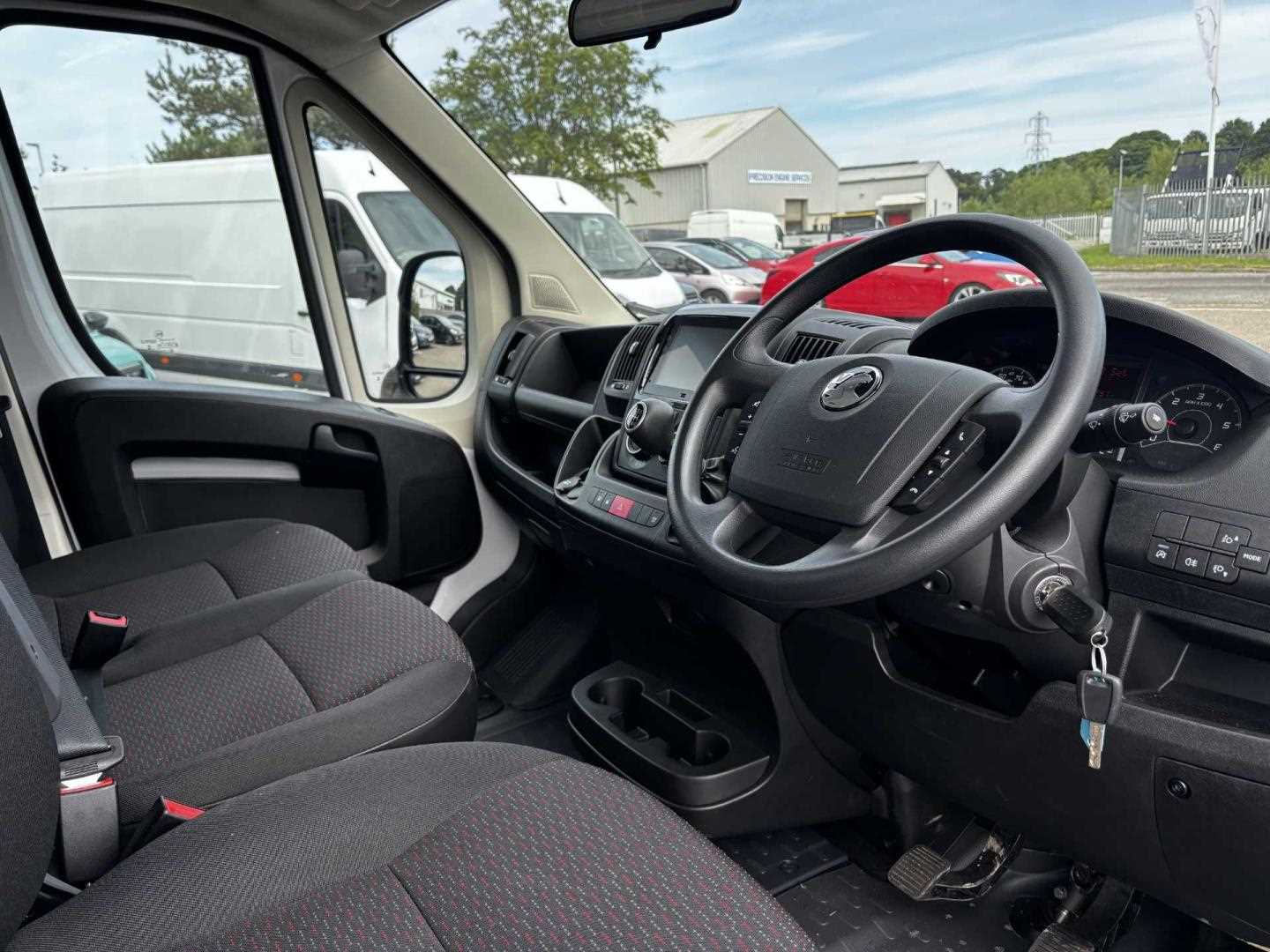 Vauxhall Movano