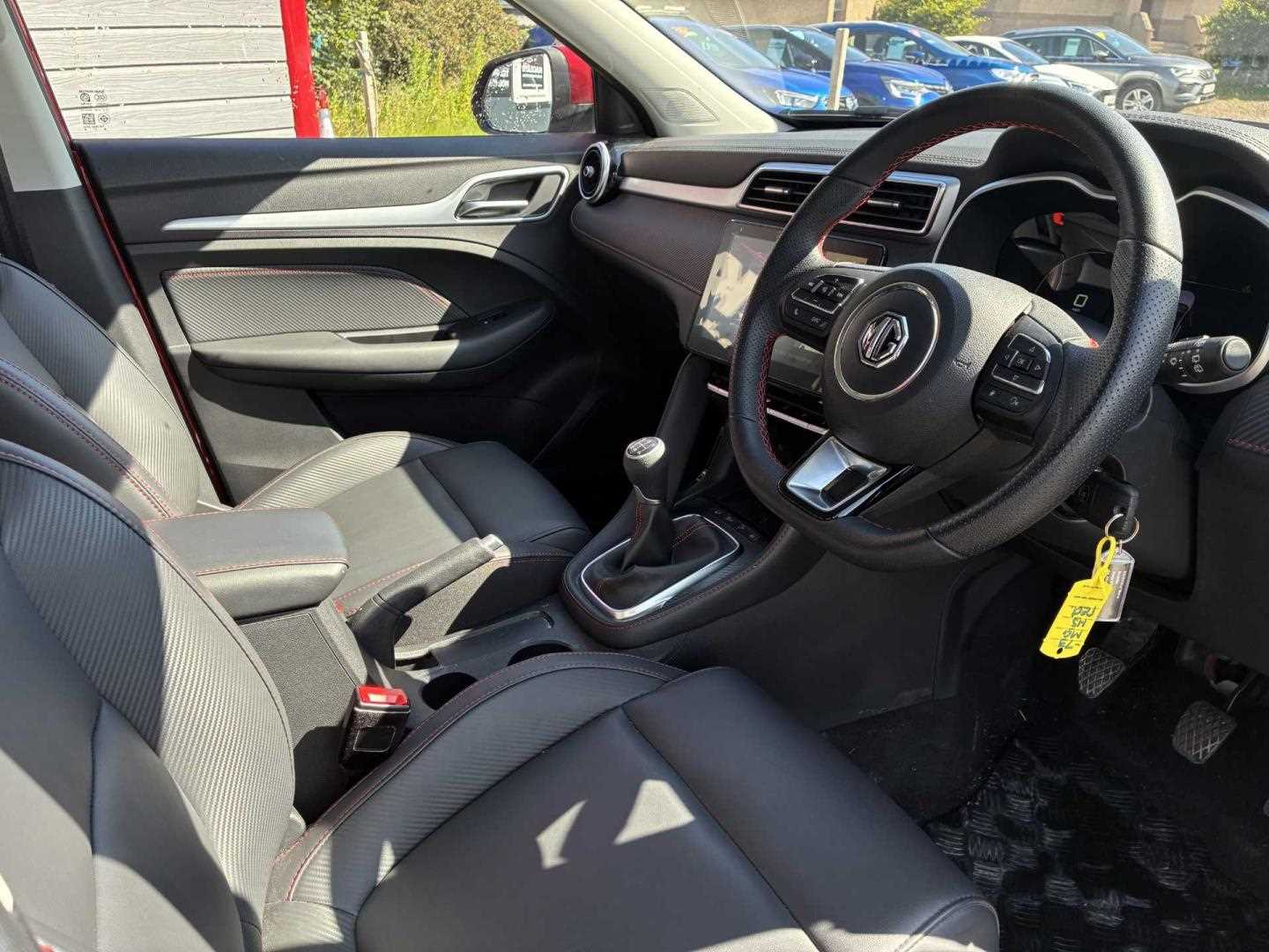 MG ZS