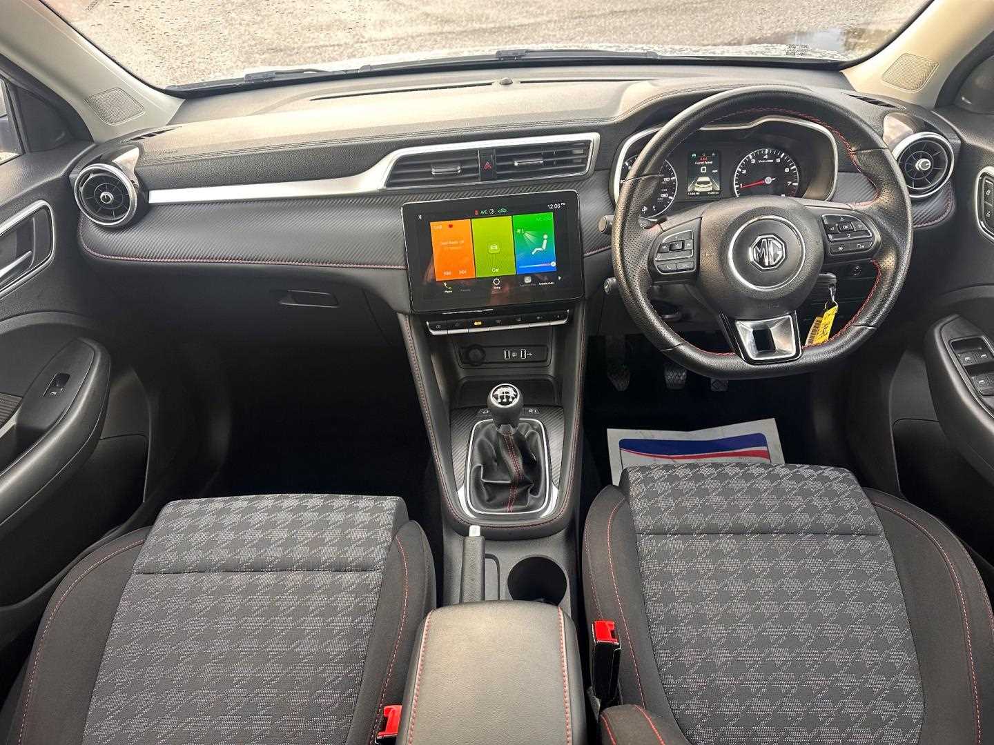 MG ZS