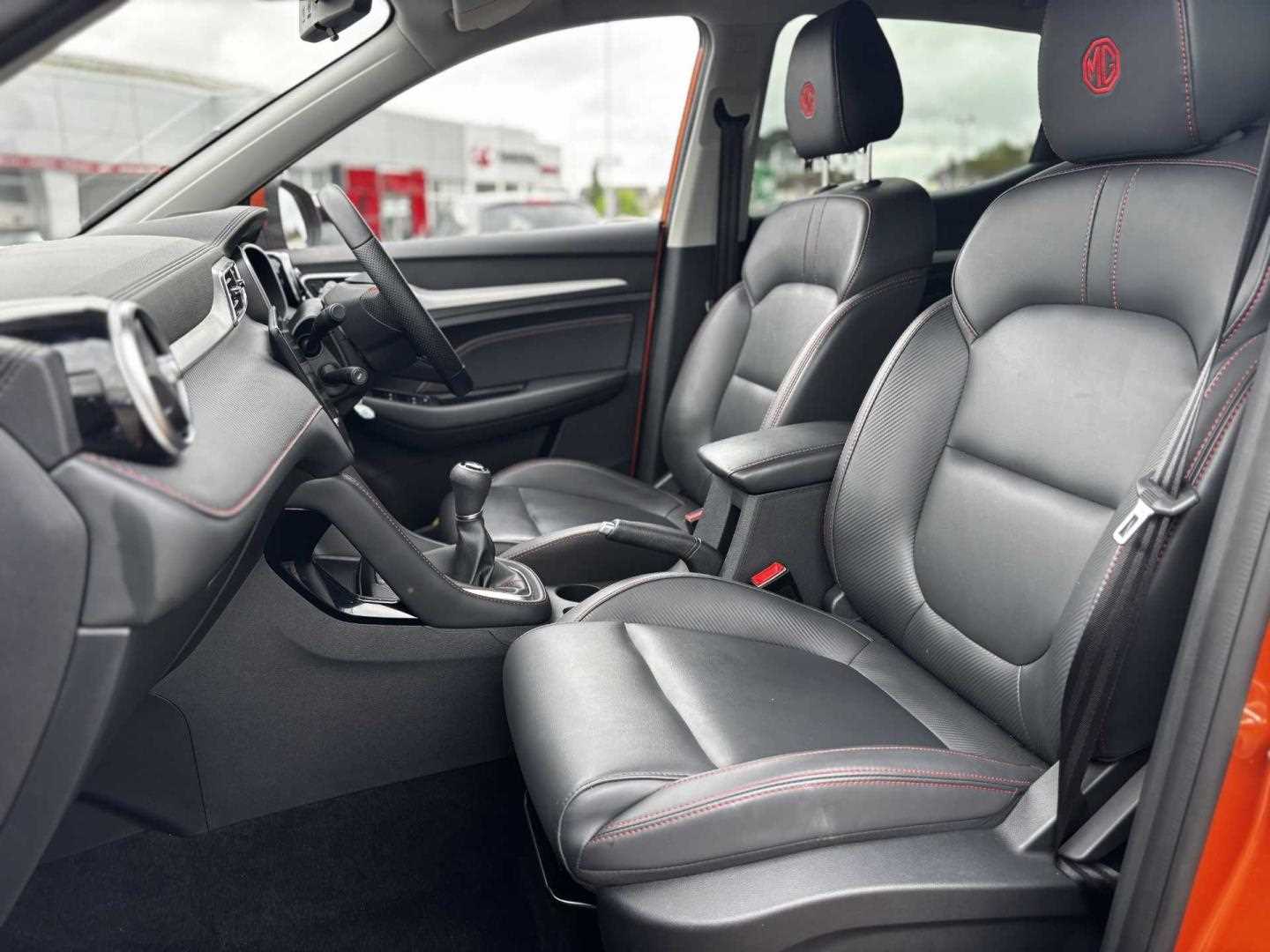 MG ZS