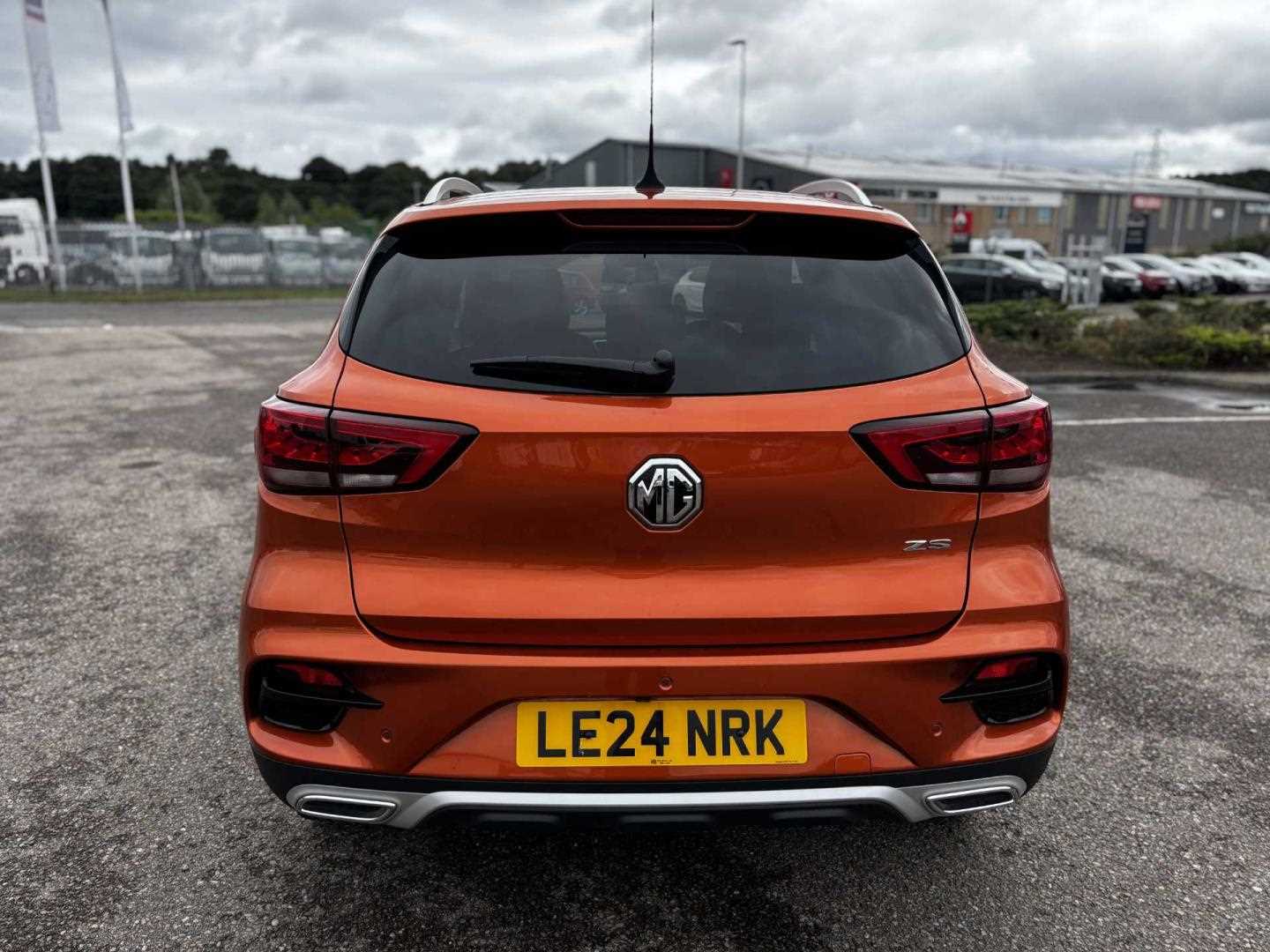 MG ZS