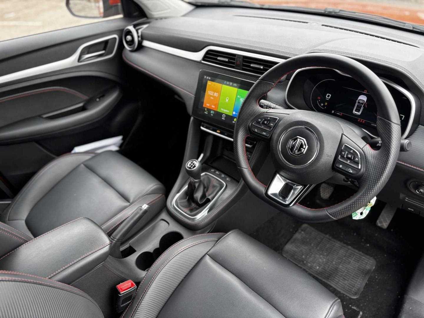 MG ZS