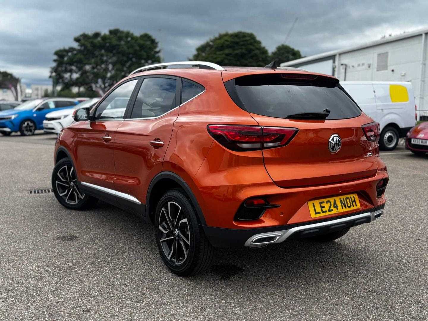 MG ZS