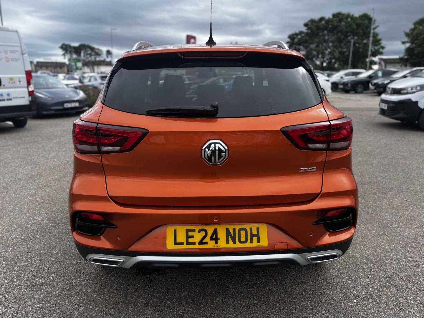 MG ZS