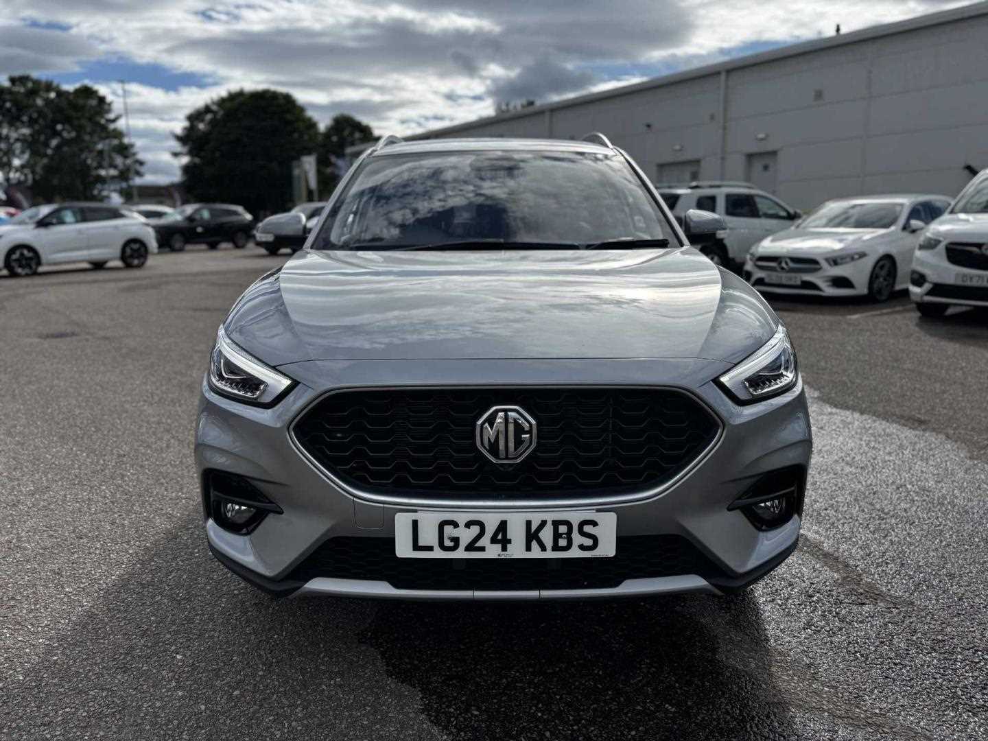 MG ZS