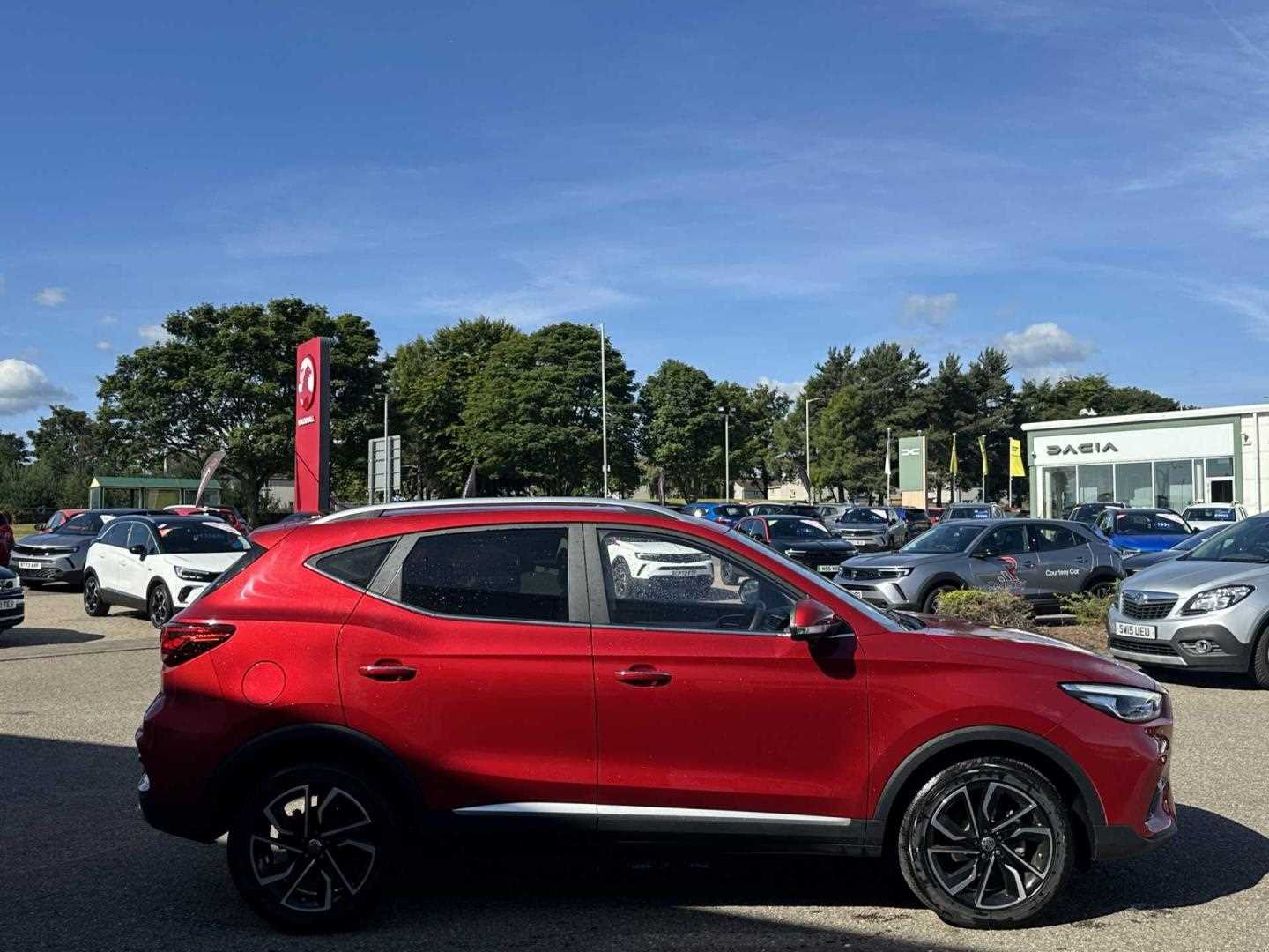 MG ZS