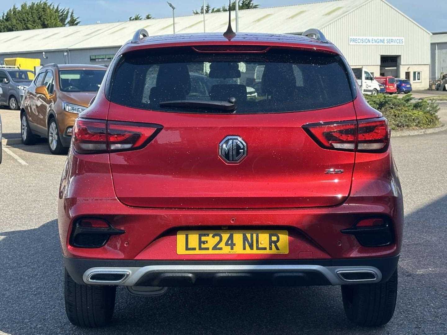 MG ZS
