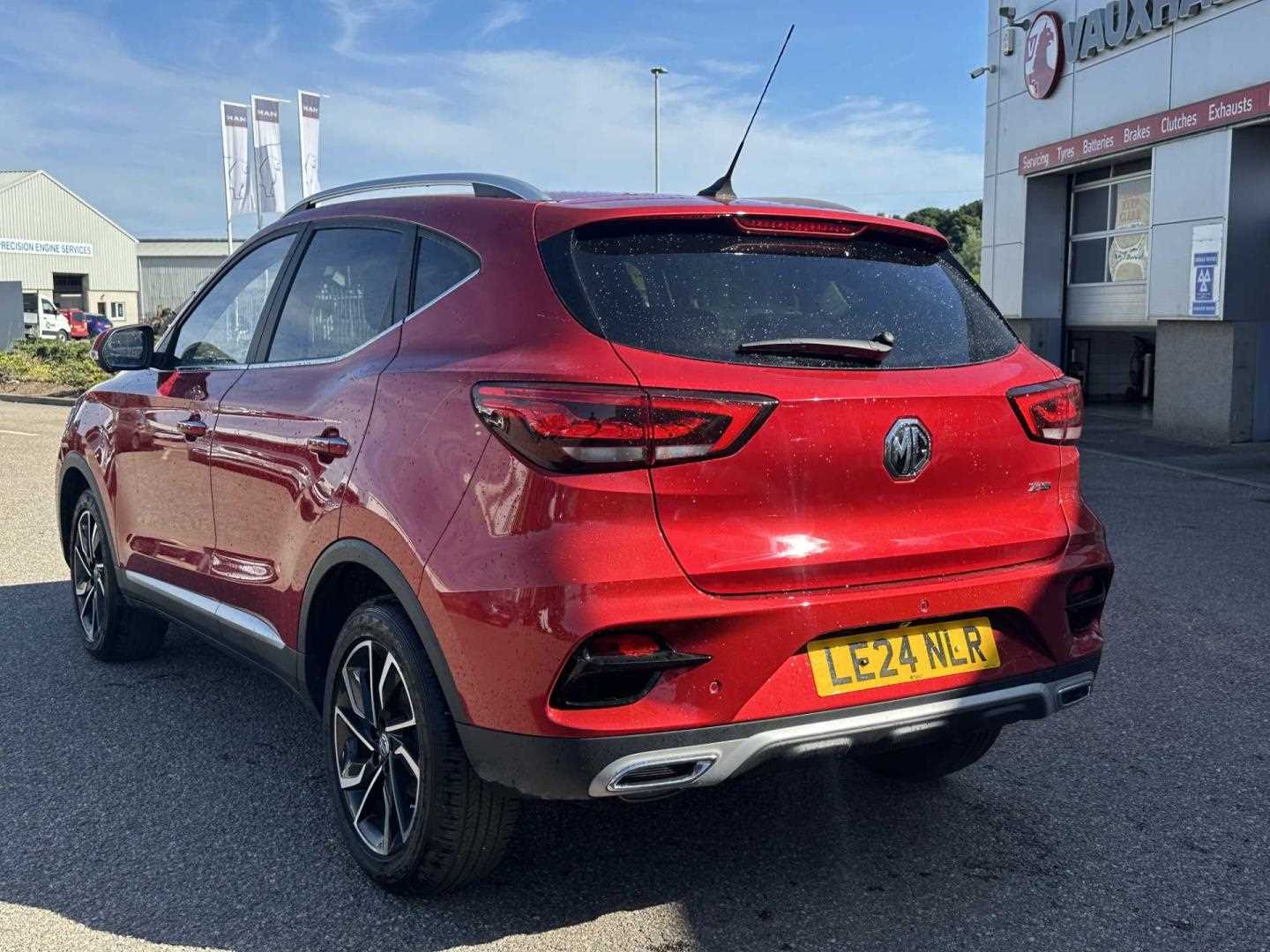 MG ZS