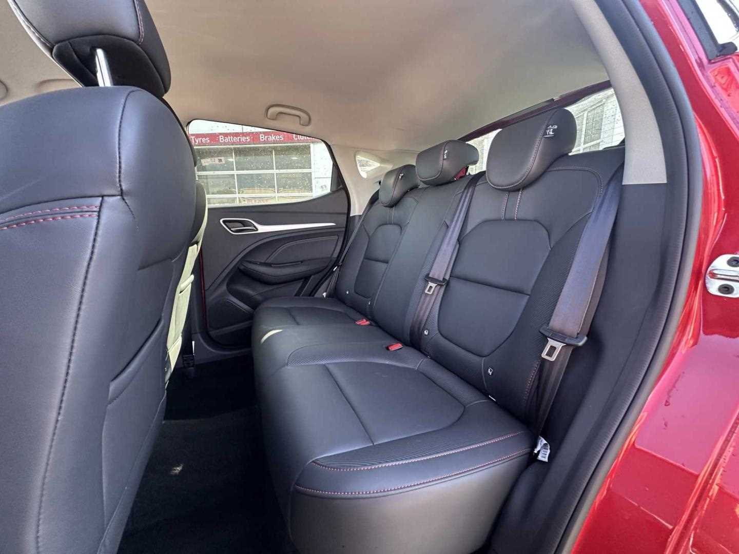 MG ZS