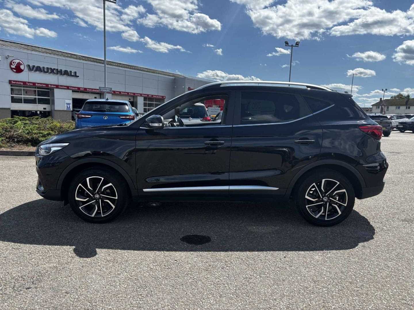 MG ZS