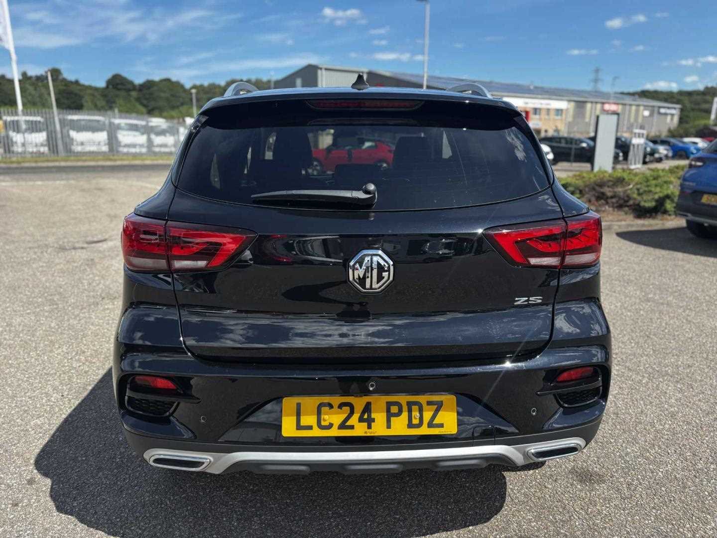 MG ZS