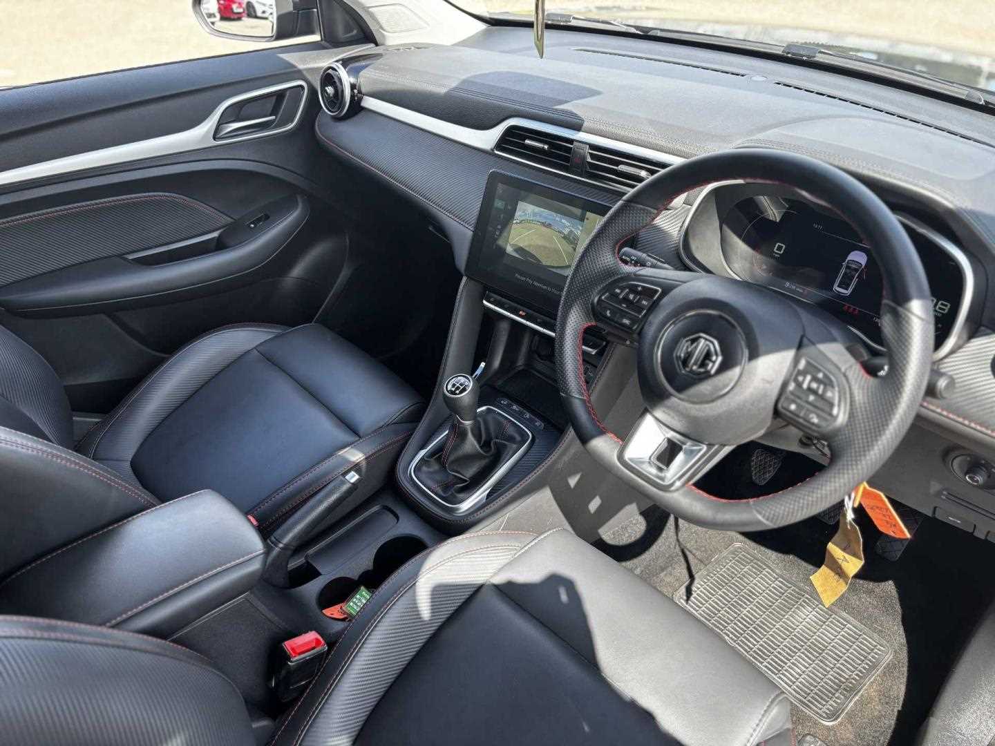 MG ZS