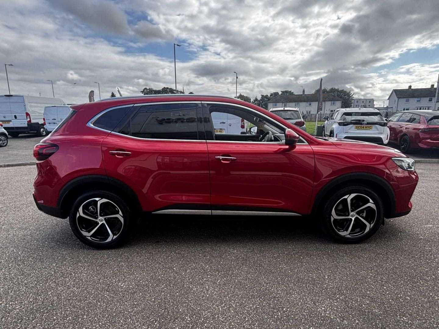 MG Hs