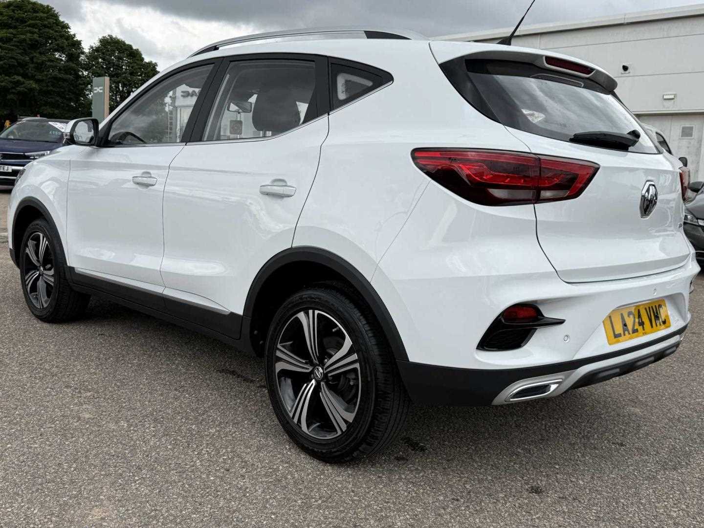 MG ZS