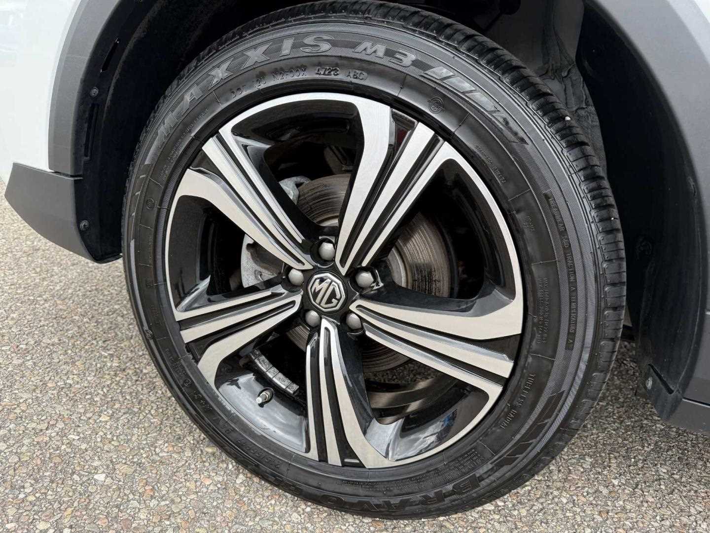 MG ZS