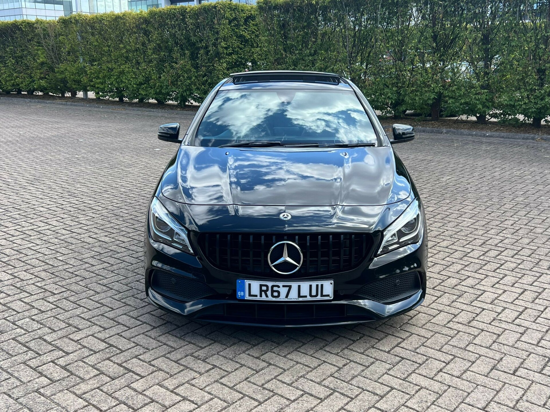 Mercedes Benz CLA