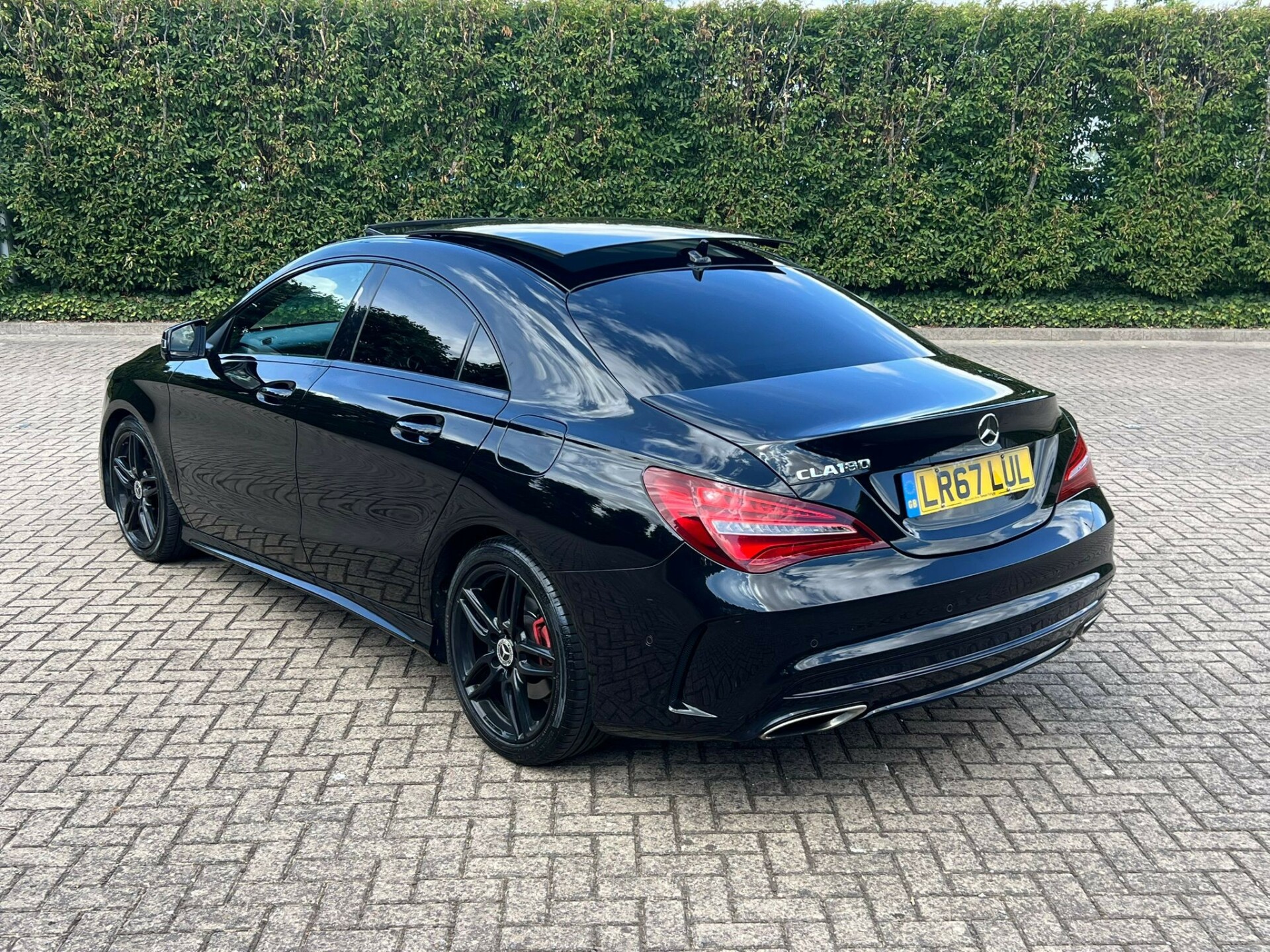 Mercedes Benz CLA