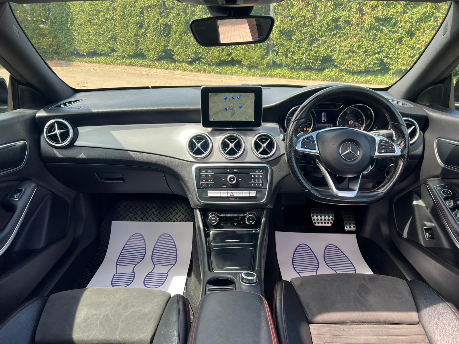 Mercedes Benz CLA