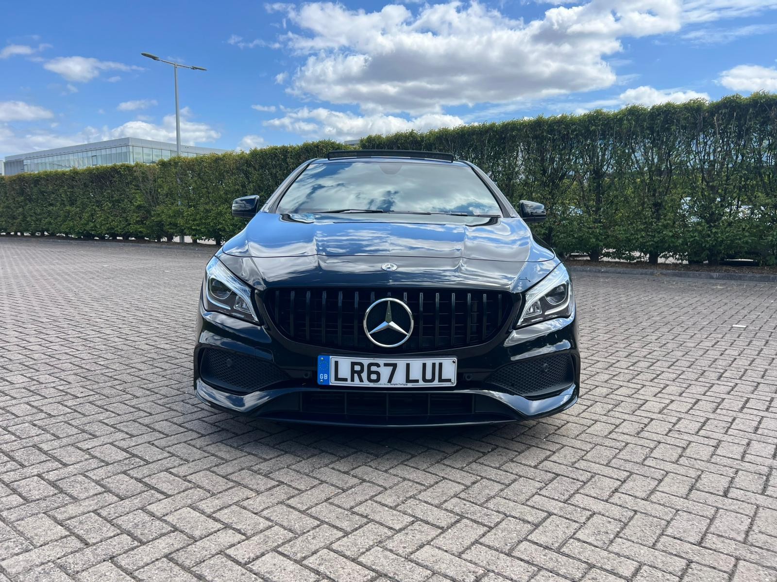 Mercedes Benz CLA