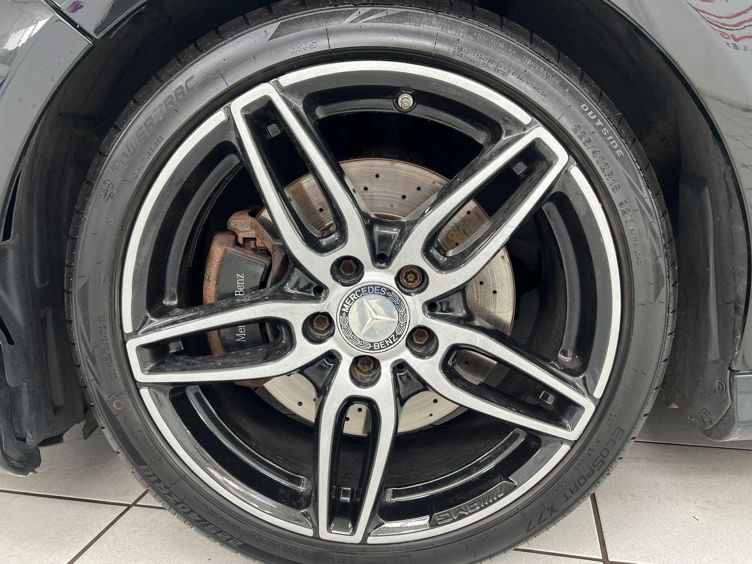 Mercedes Benz CLA
