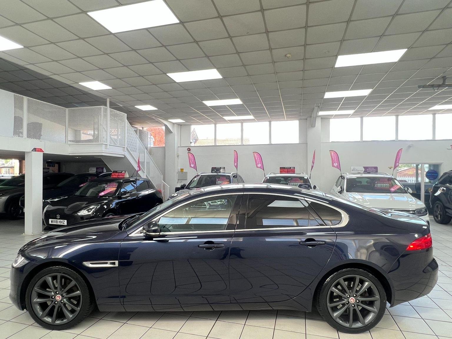 Jaguar XF
