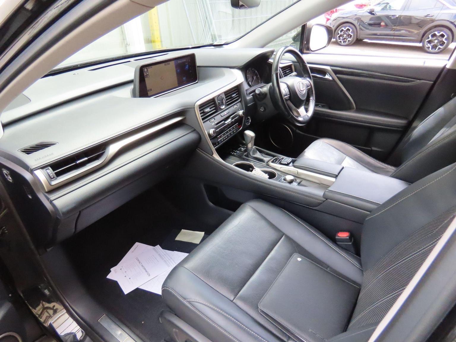 Lexus RX