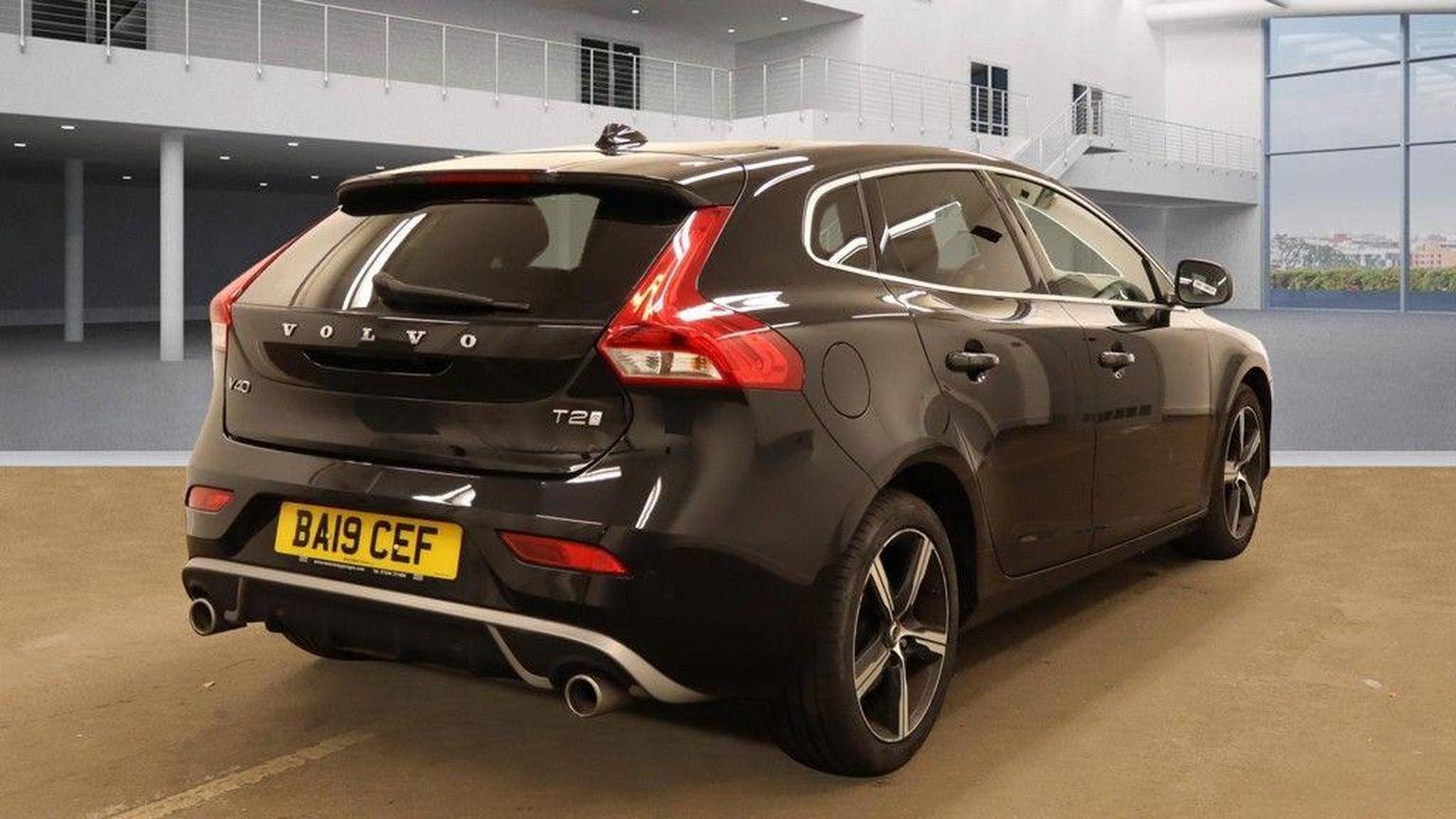 Volvo V40