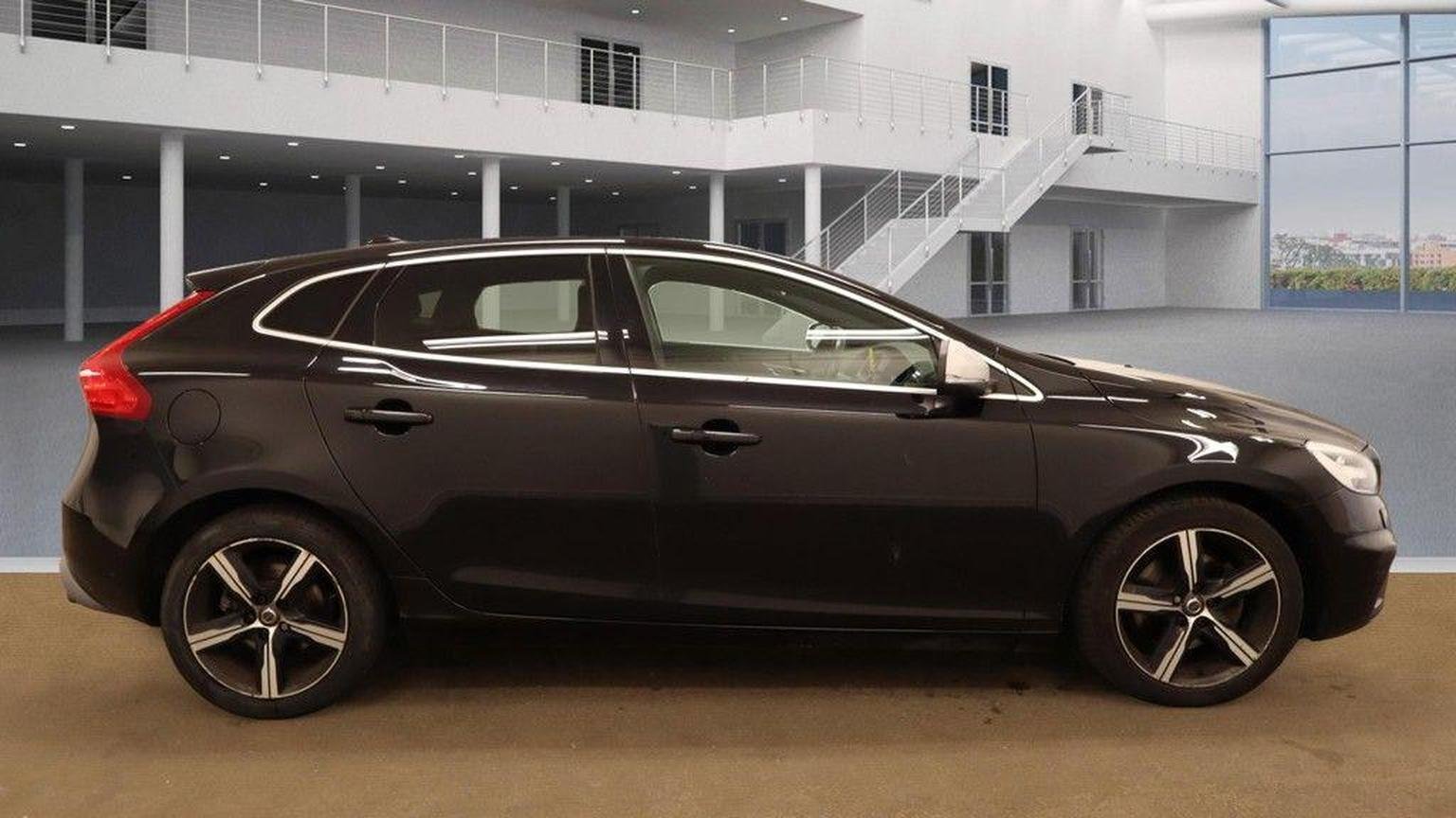 Volvo V40